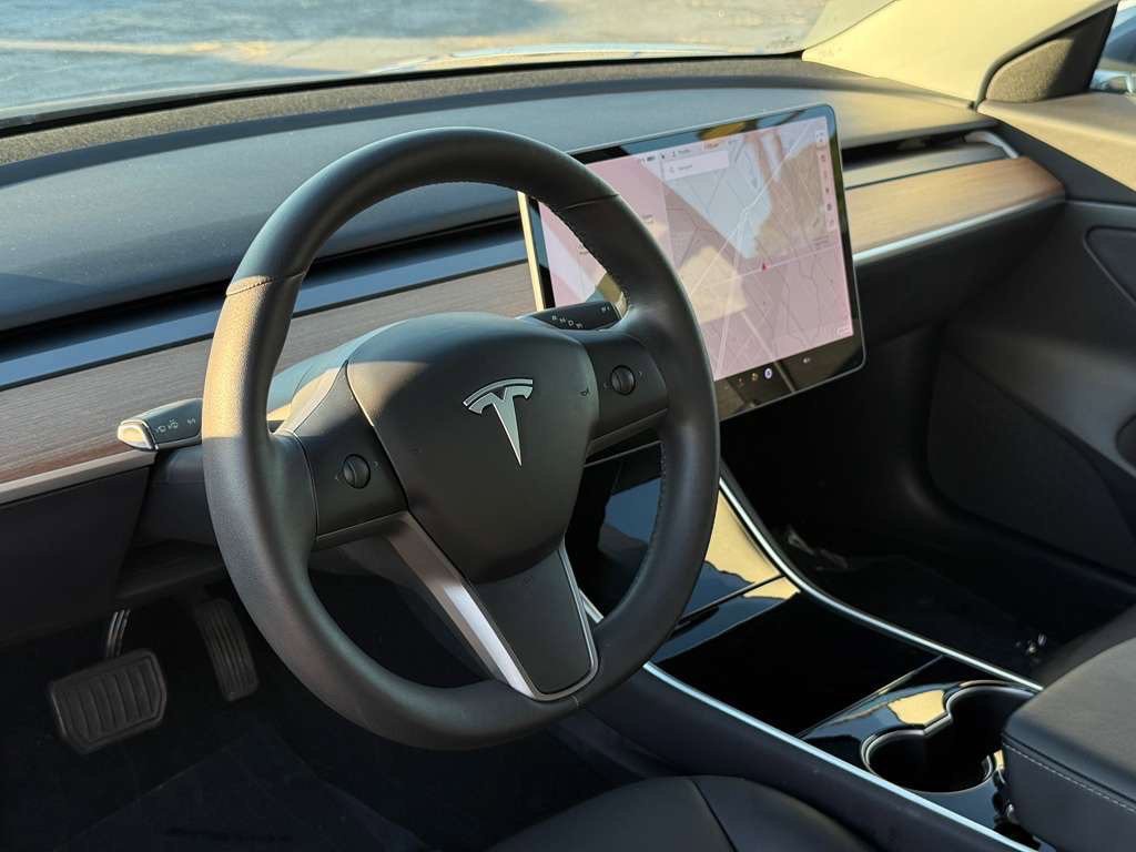 2020 Tesla Model 3 Image 12