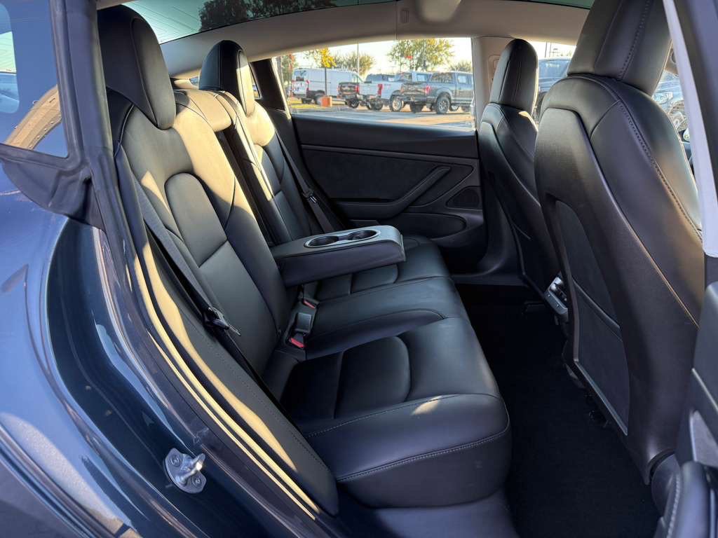 2020 Tesla Model 3 Image 24