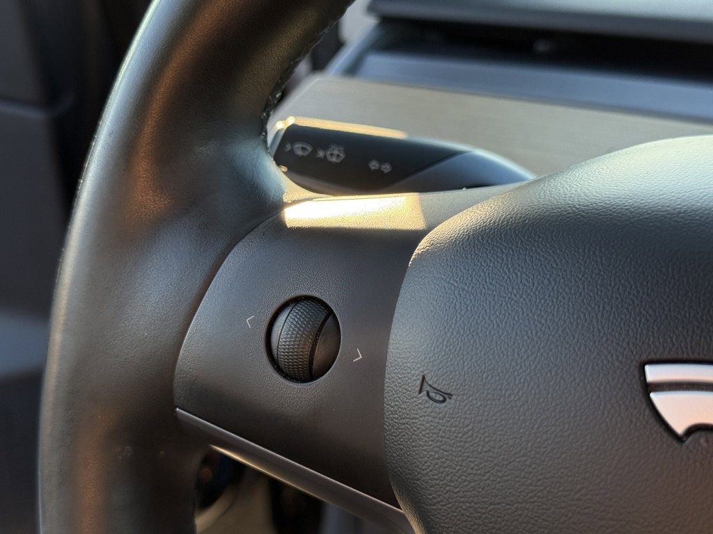 2019 Tesla Model 3 Image 15
