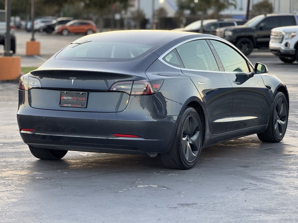 2020 Tesla Model 3 Image 9