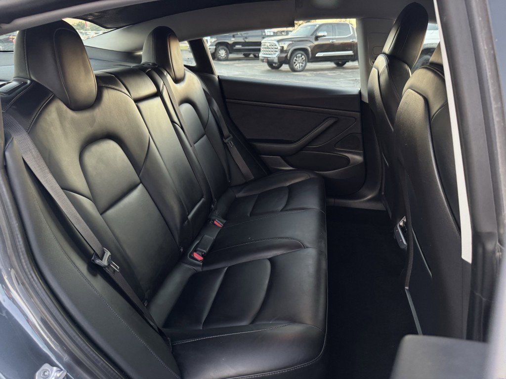 2020 Tesla Model 3 Image 20