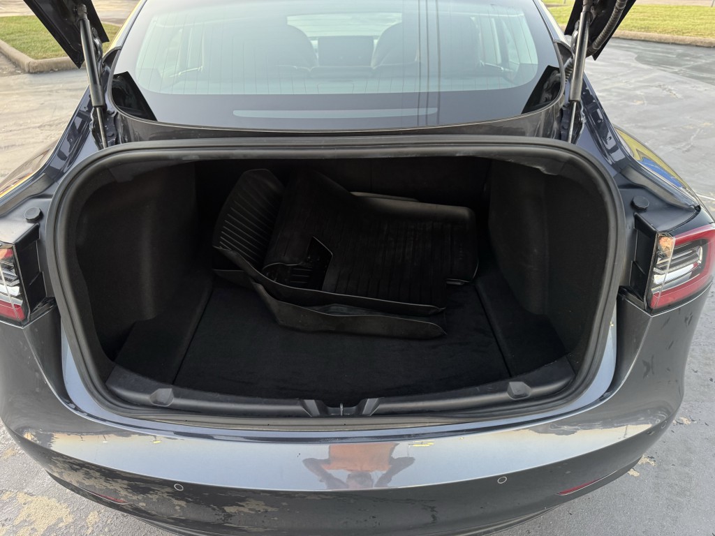 2020 Tesla Model 3 Image 22