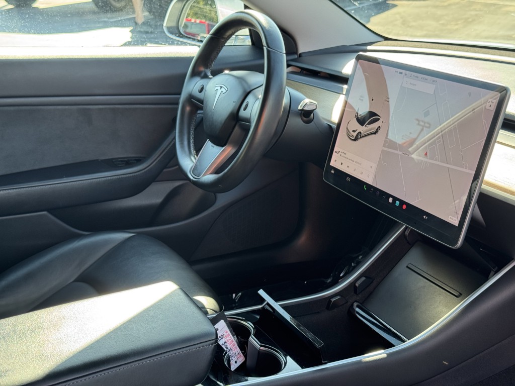 2019 Tesla Model 3 Image 13