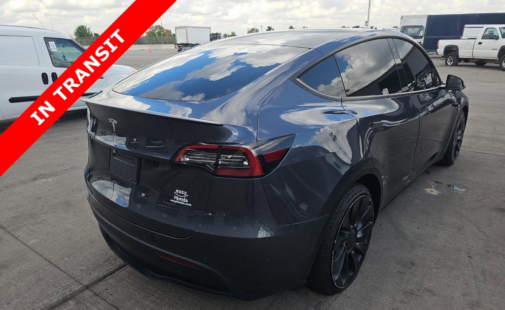 2022 Tesla Model Y Image 6