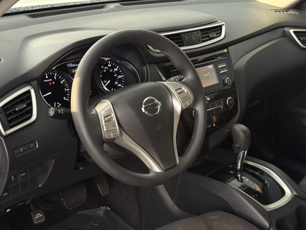 2016 Nissan Rogue Image 12
