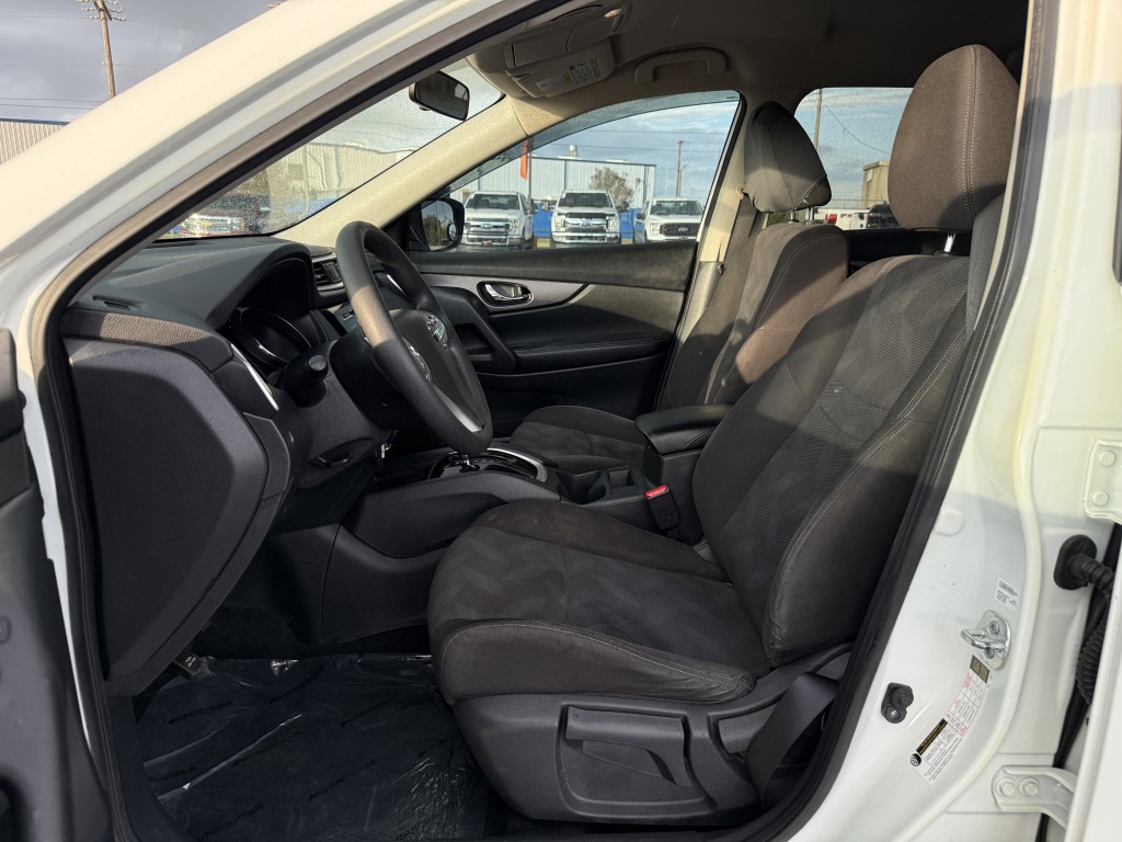 2016 Nissan Rogue Image 23