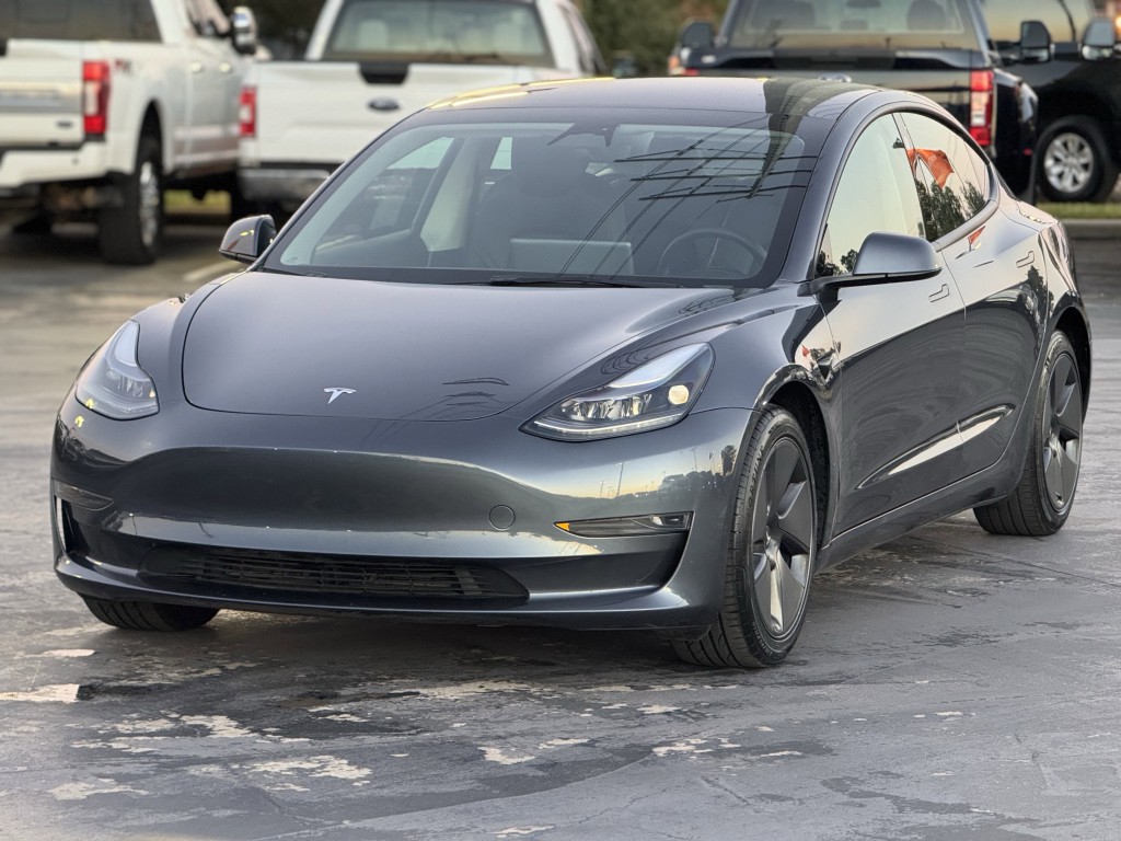 2023 Tesla Model 3 Image 5