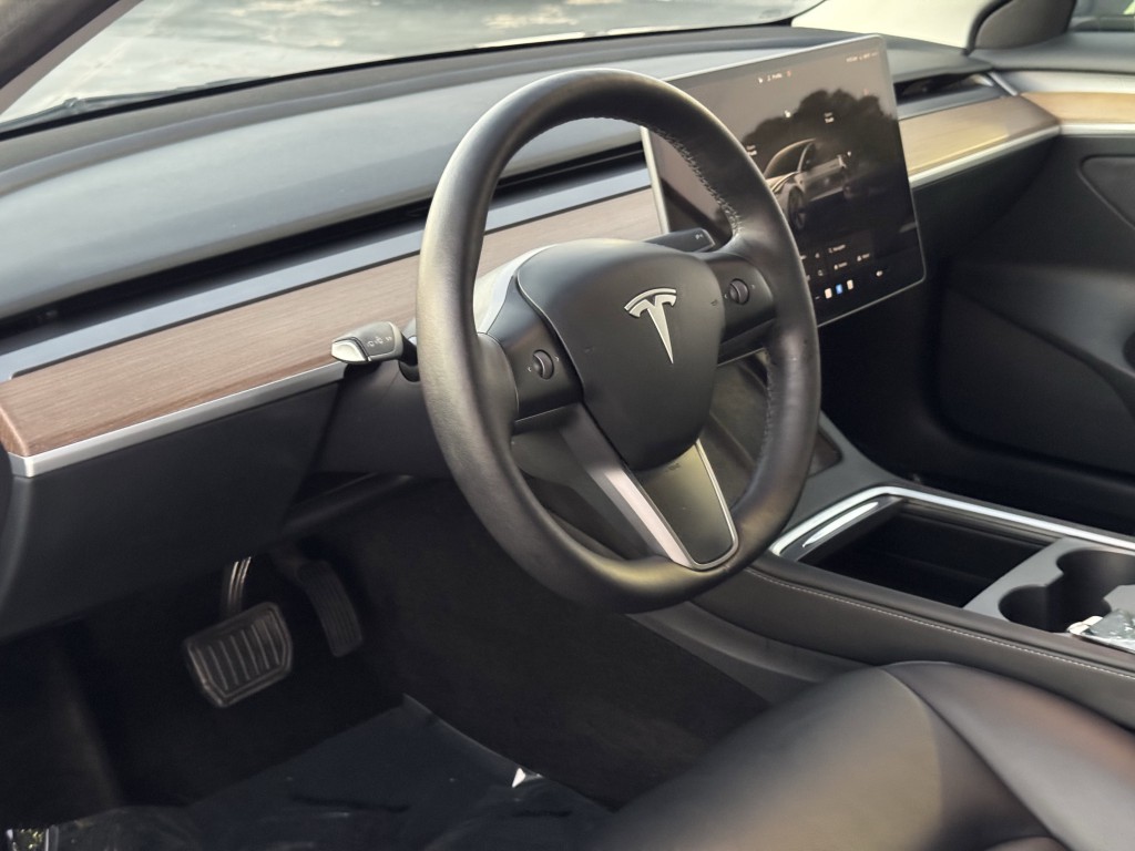 2023 Tesla Model 3 Image 12