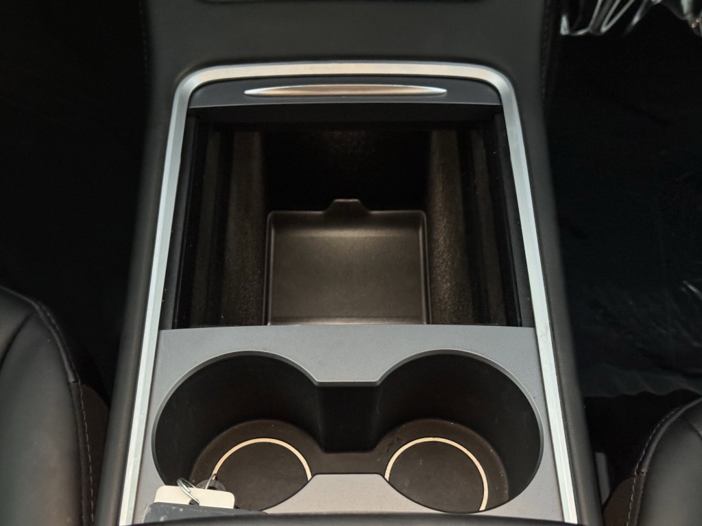 2023 Tesla Model 3 Image 18