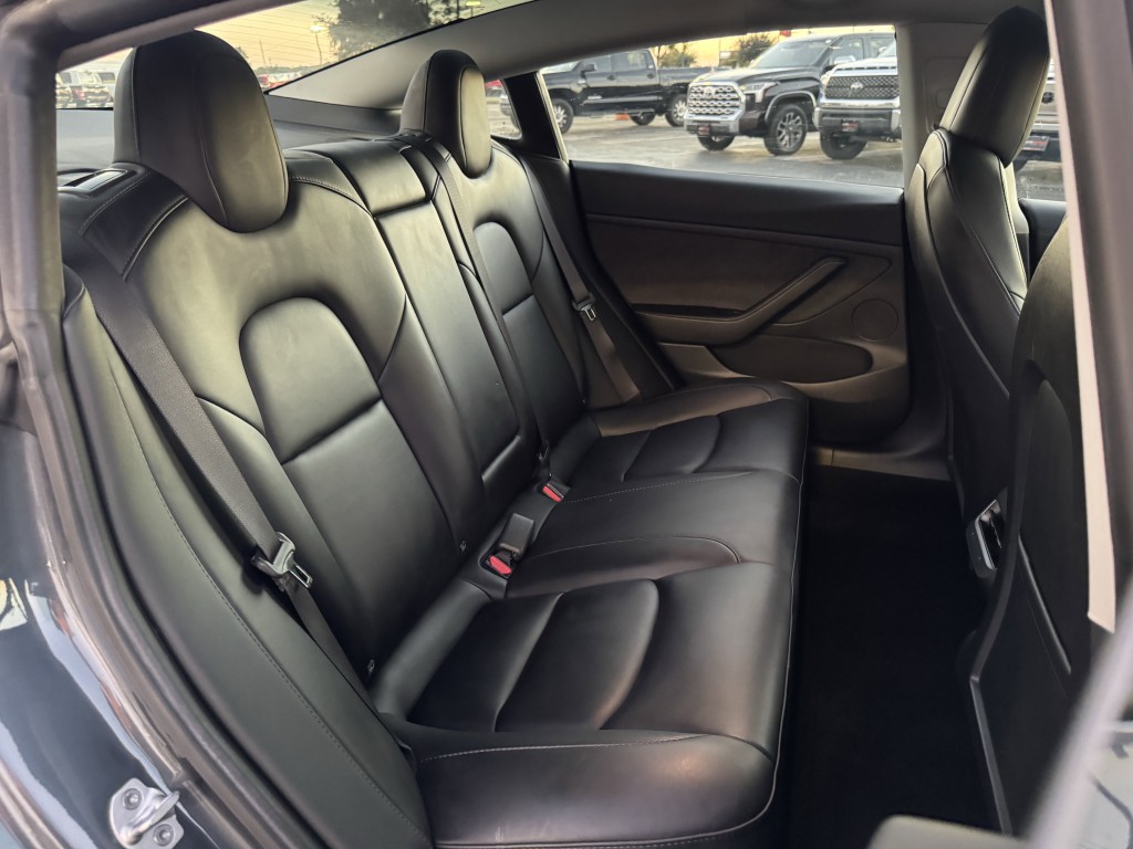 2023 Tesla Model 3 Image 20