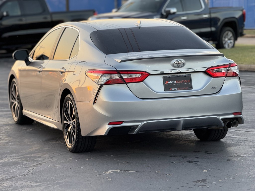 2019 Toyota Camry Image 9