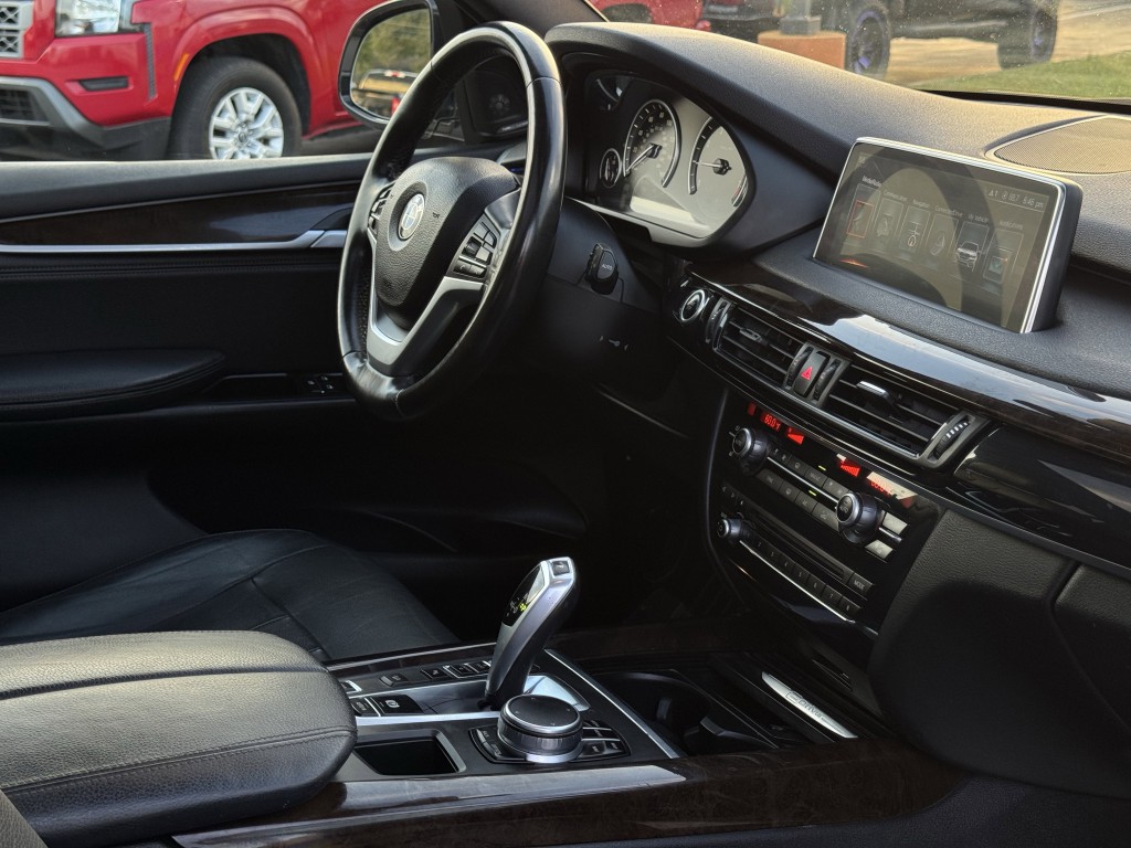 2017 BMW X5 Image 14