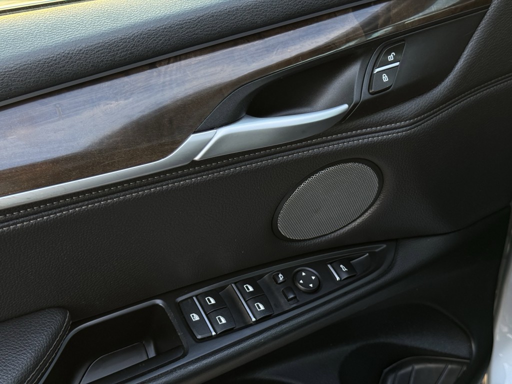 2017 BMW X5 Image 22