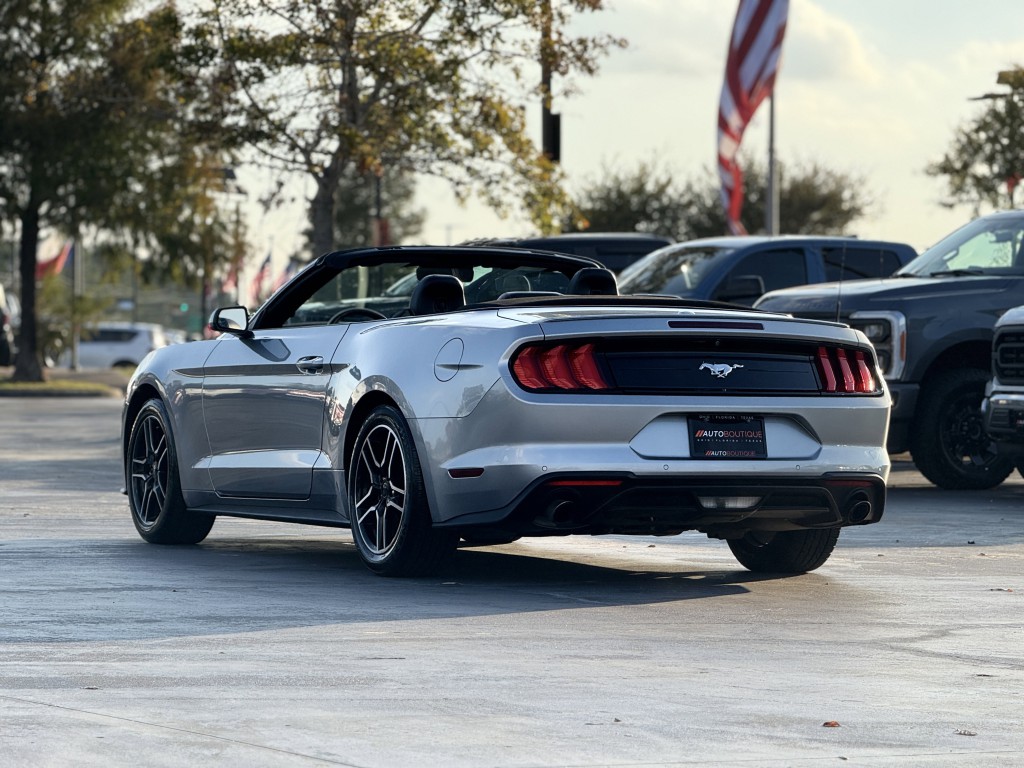 2021 Ford Mustang Image 10