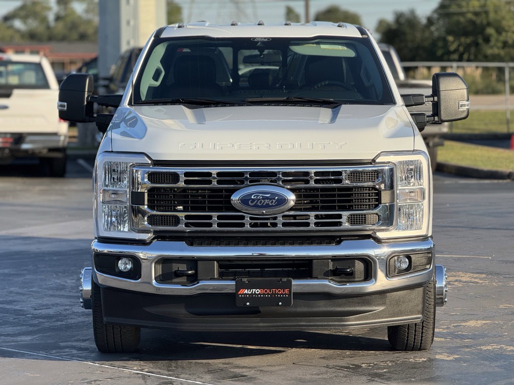 2024 Ford F-350 Image 6