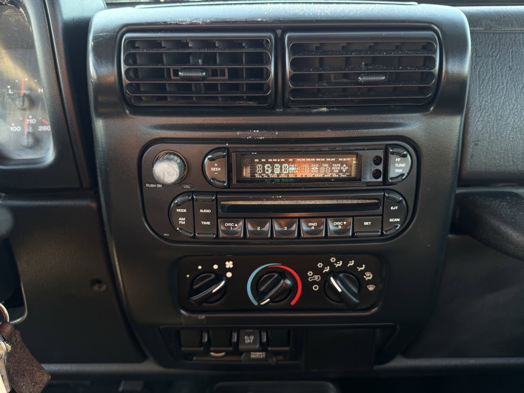 2006 Jeep Wrangler Image 16