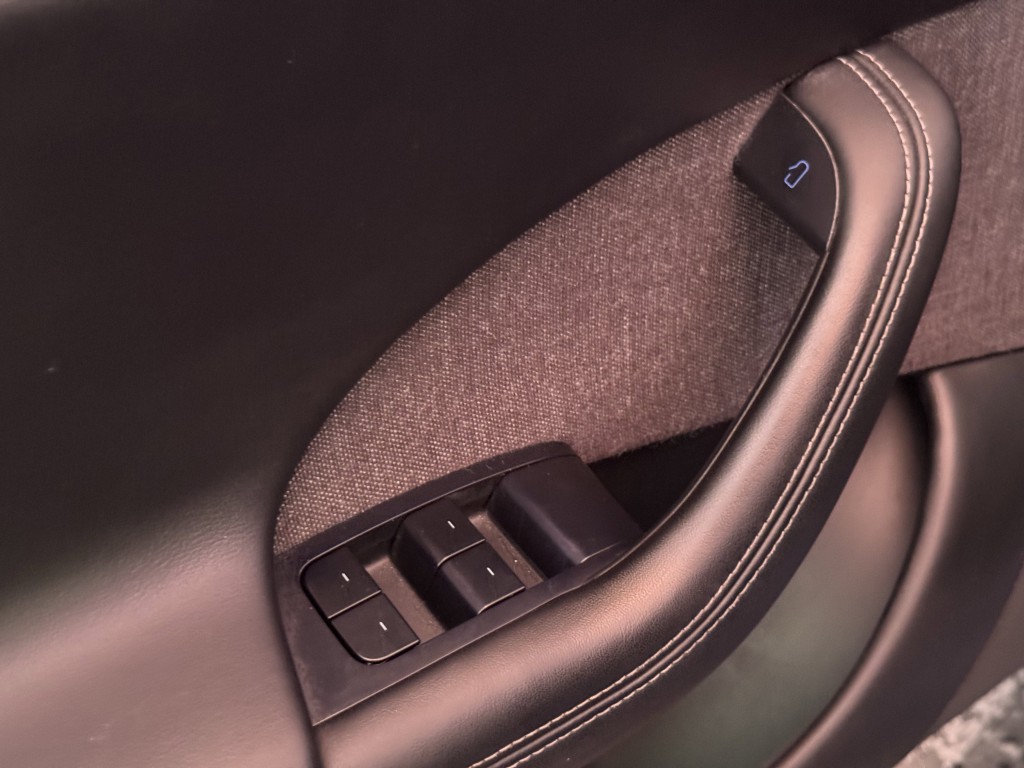 2021 Tesla Model S Image 20