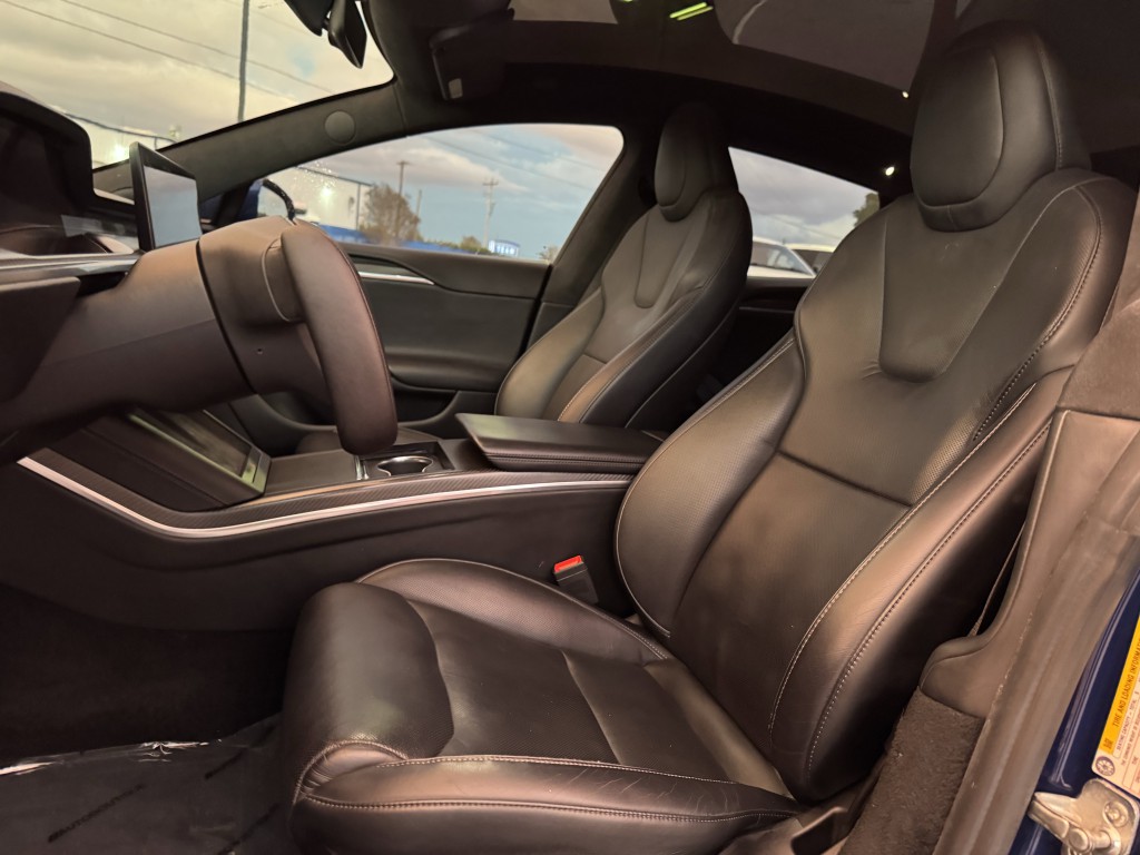 2021 Tesla Model S Image 21