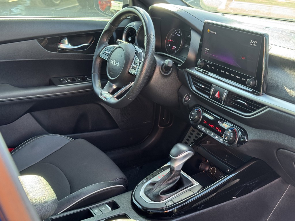 2022 Kia Forte Image 13