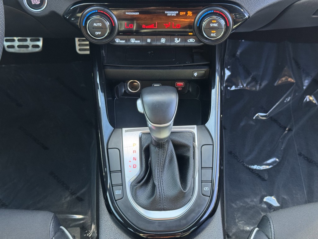 2022 Kia Forte Image 21