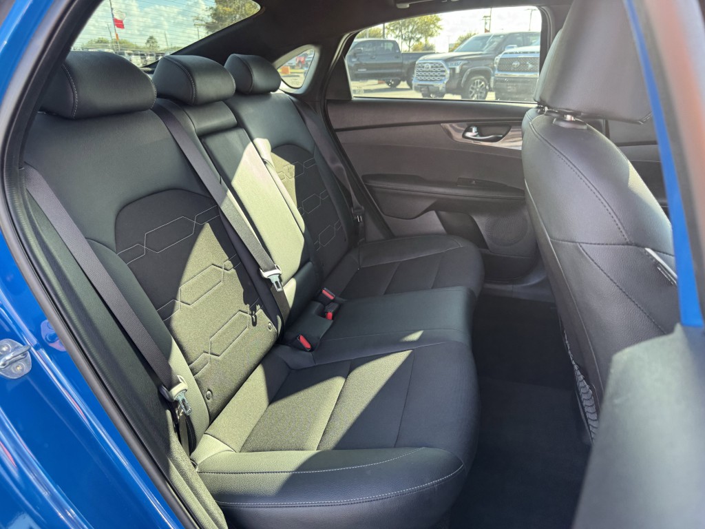 2022 Kia Forte Image 27