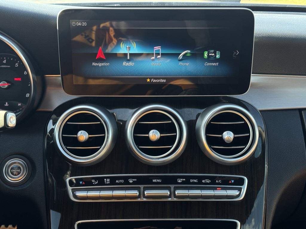 2019 Mercedes-Benz C-Class Image 19