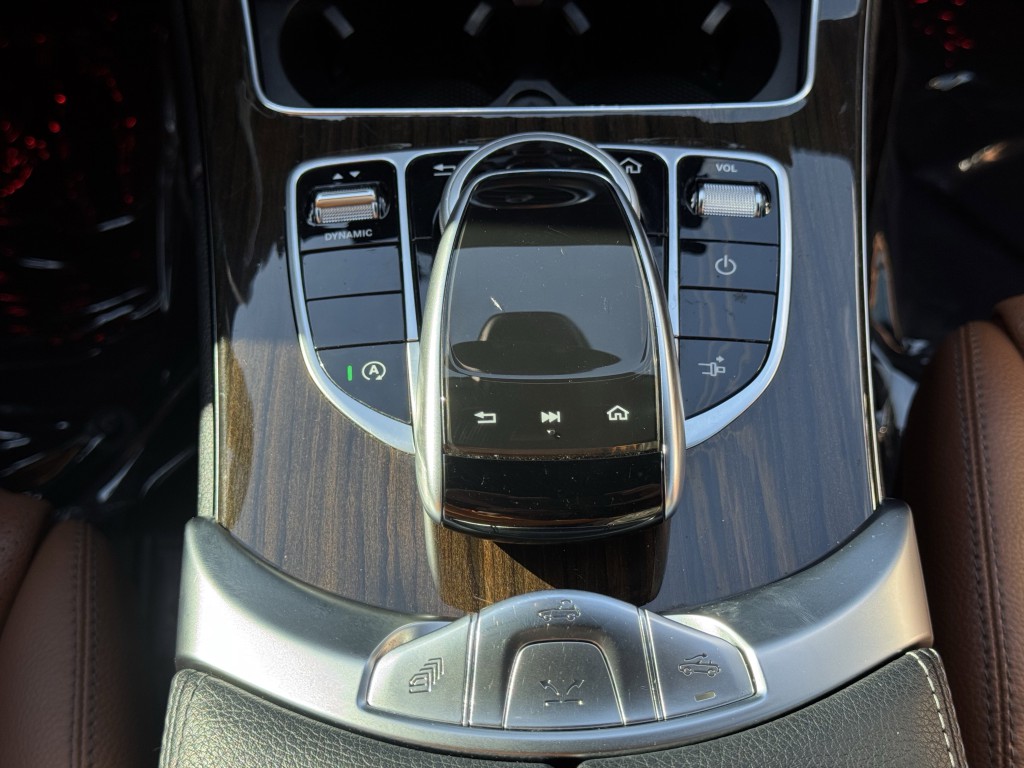 2019 Mercedes-Benz C-Class Image 22