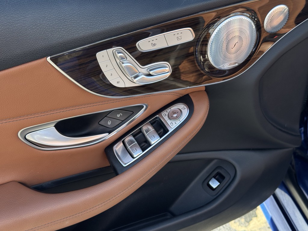 2019 Mercedes-Benz C-Class Image 24