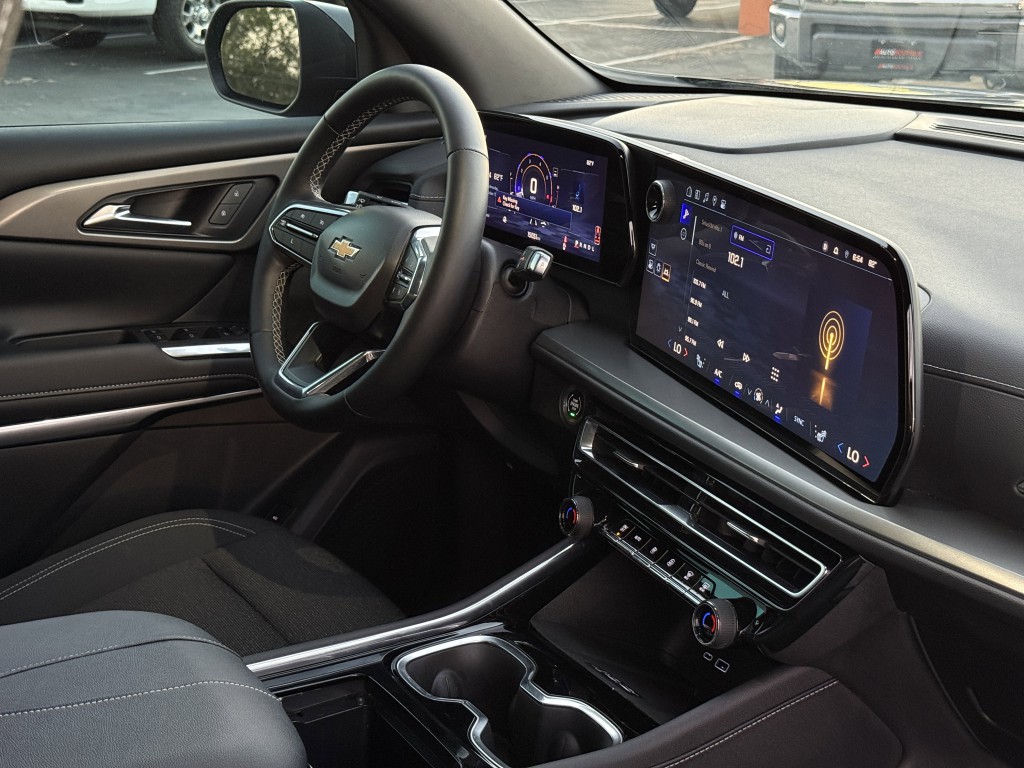2024 Chevrolet Traverse Image 12