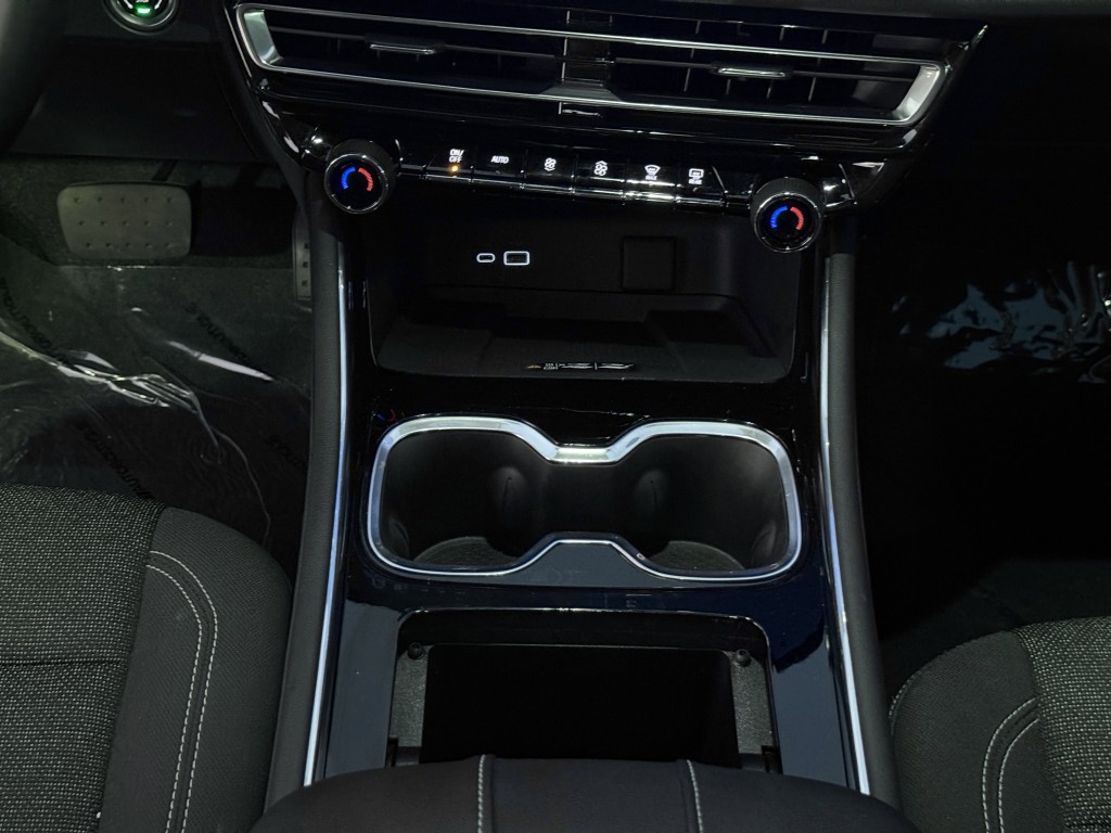 2024 Chevrolet Traverse Image 22