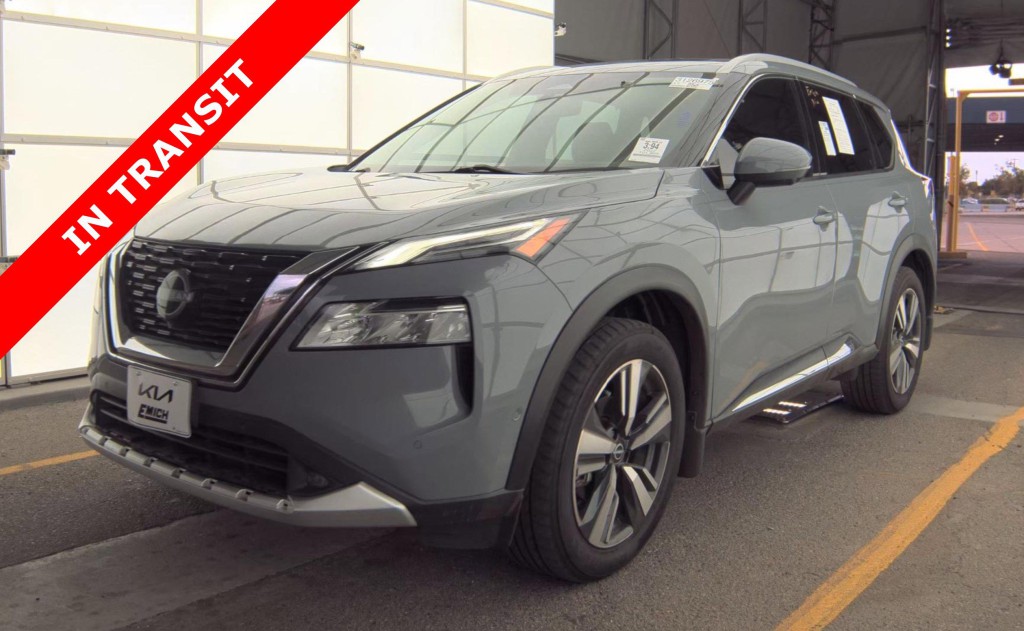 2022 Nissan Rogue Image 1