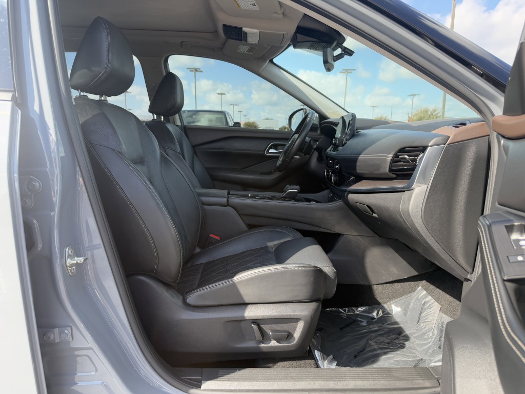 2022 Nissan Rogue Image 28