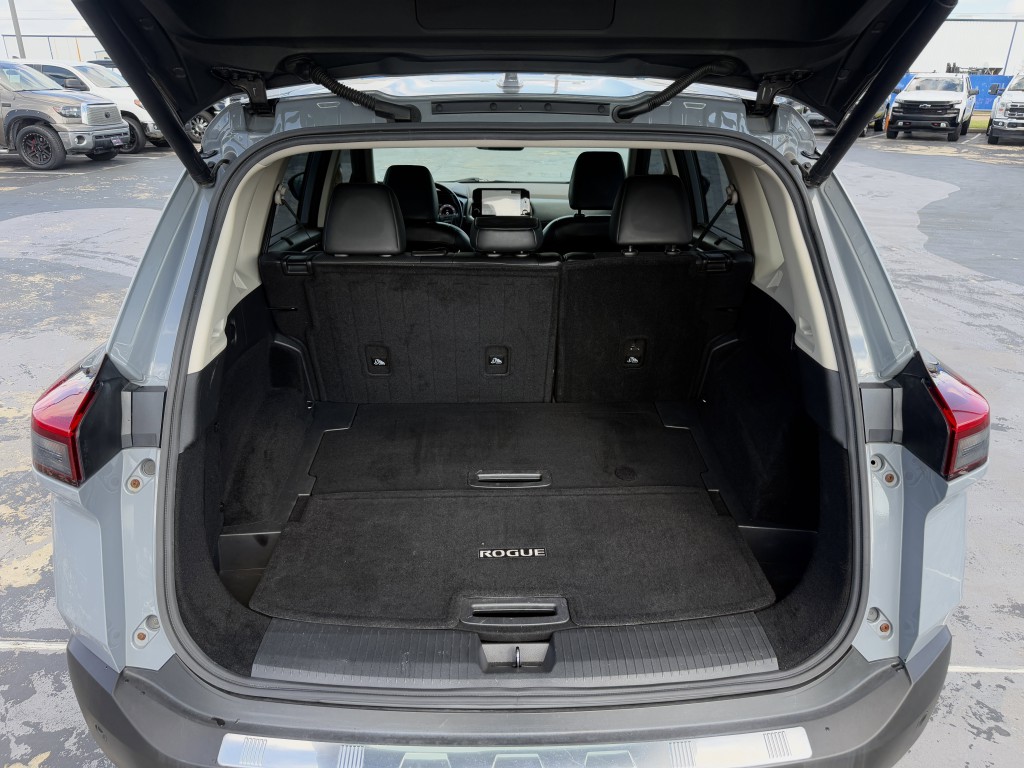 2022 Nissan Rogue Image 35
