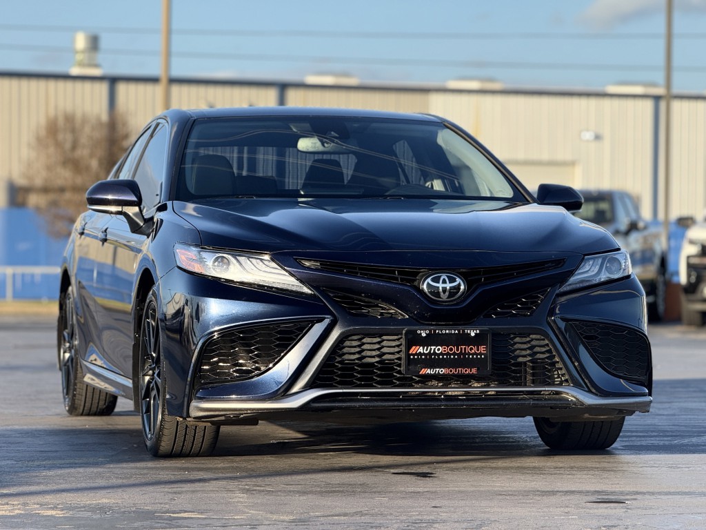 2022 Toyota Camry Image 3