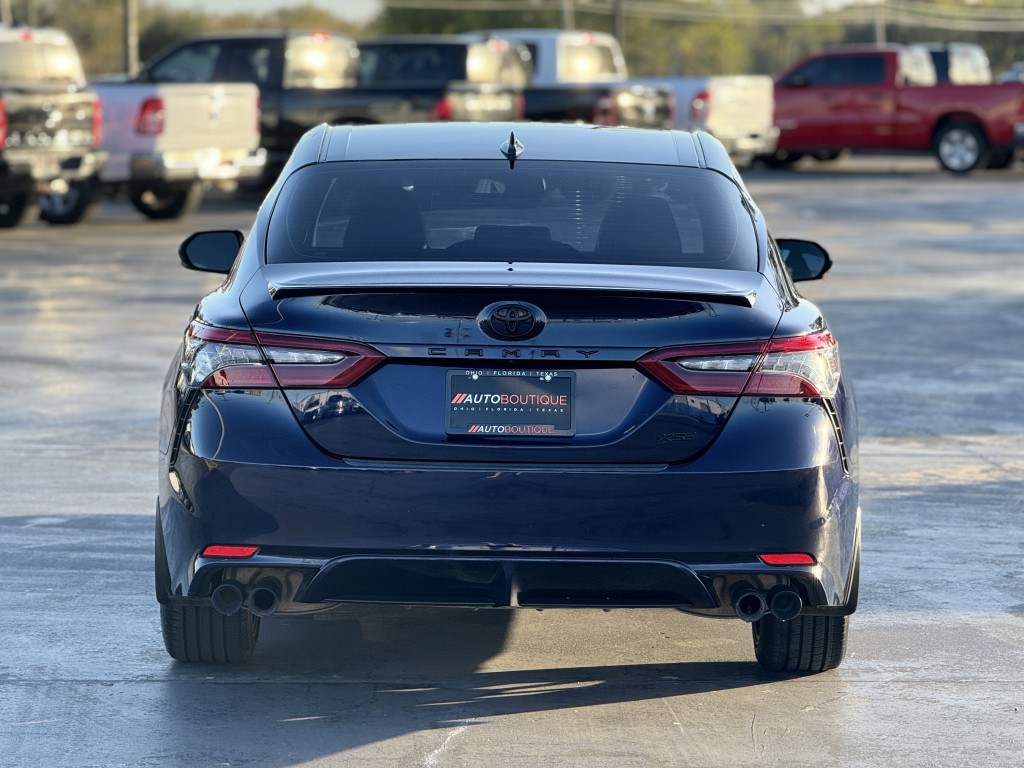 2022 Toyota Camry Image 7