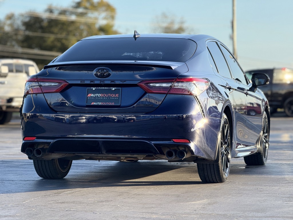 2022 Toyota Camry Image 8