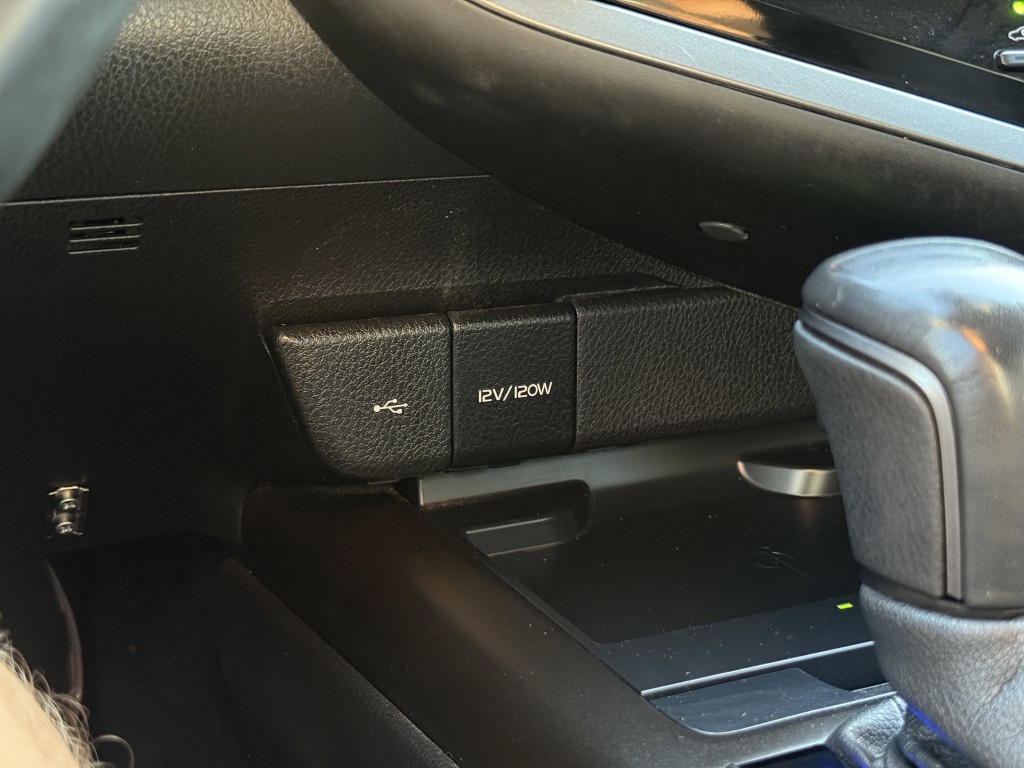 2022 Toyota Camry Image 21