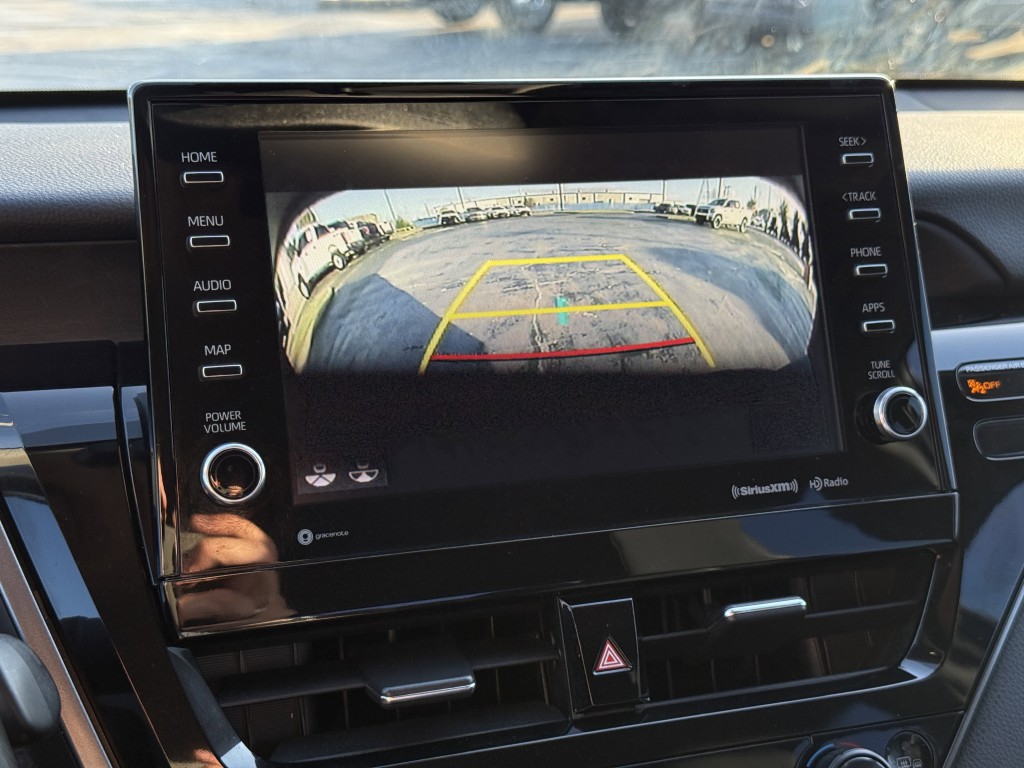 2022 Toyota Camry Image 23