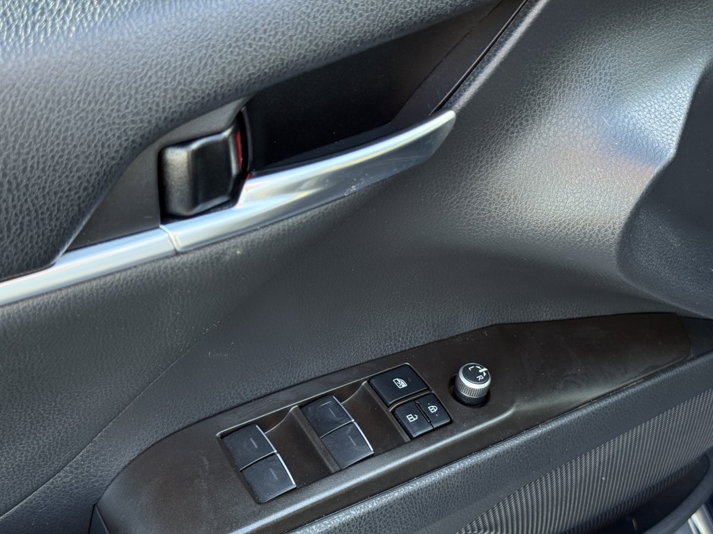 2022 Toyota Camry Image 24