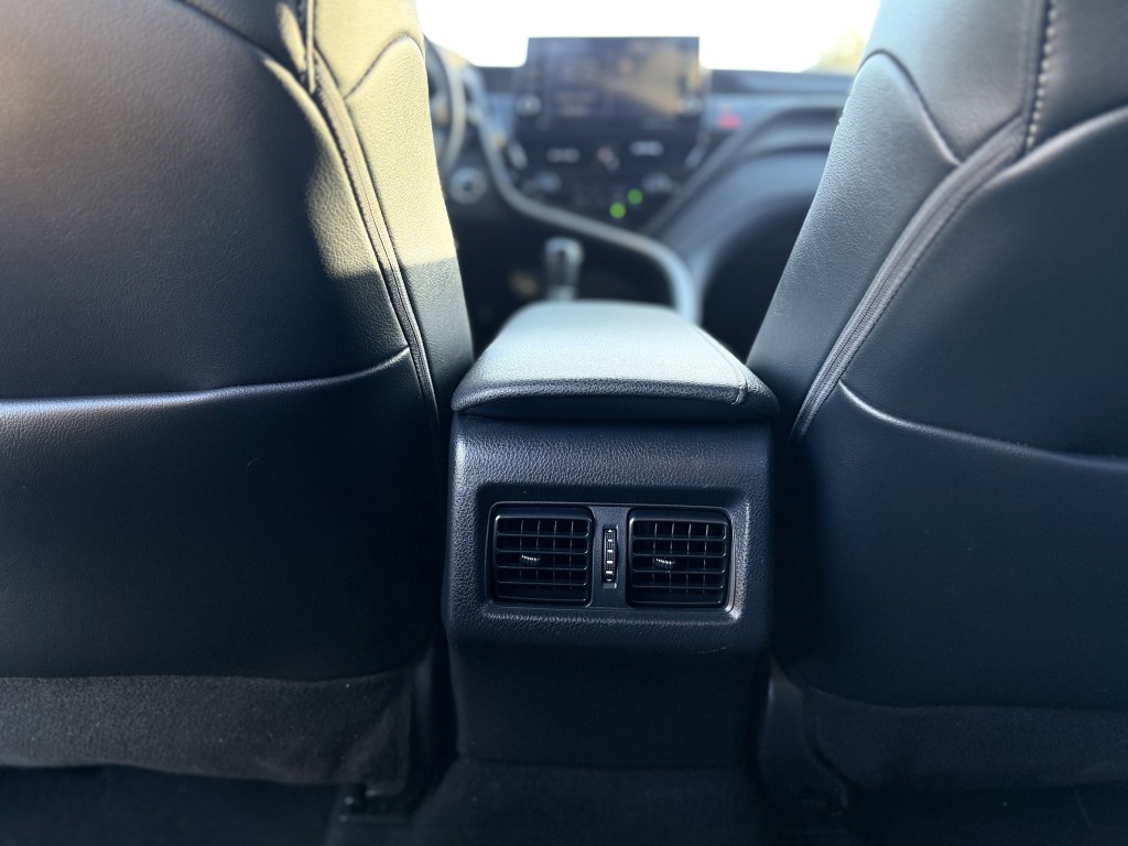 2022 Toyota Camry Image 30