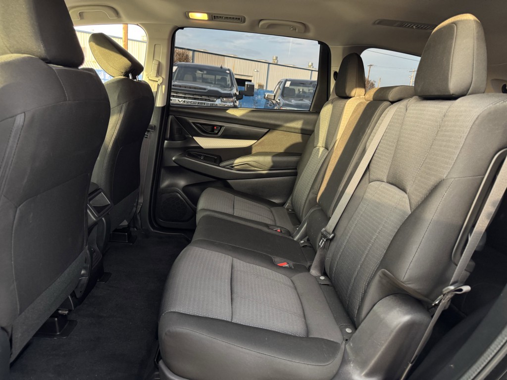 2022 Subaru Ascent Image 32