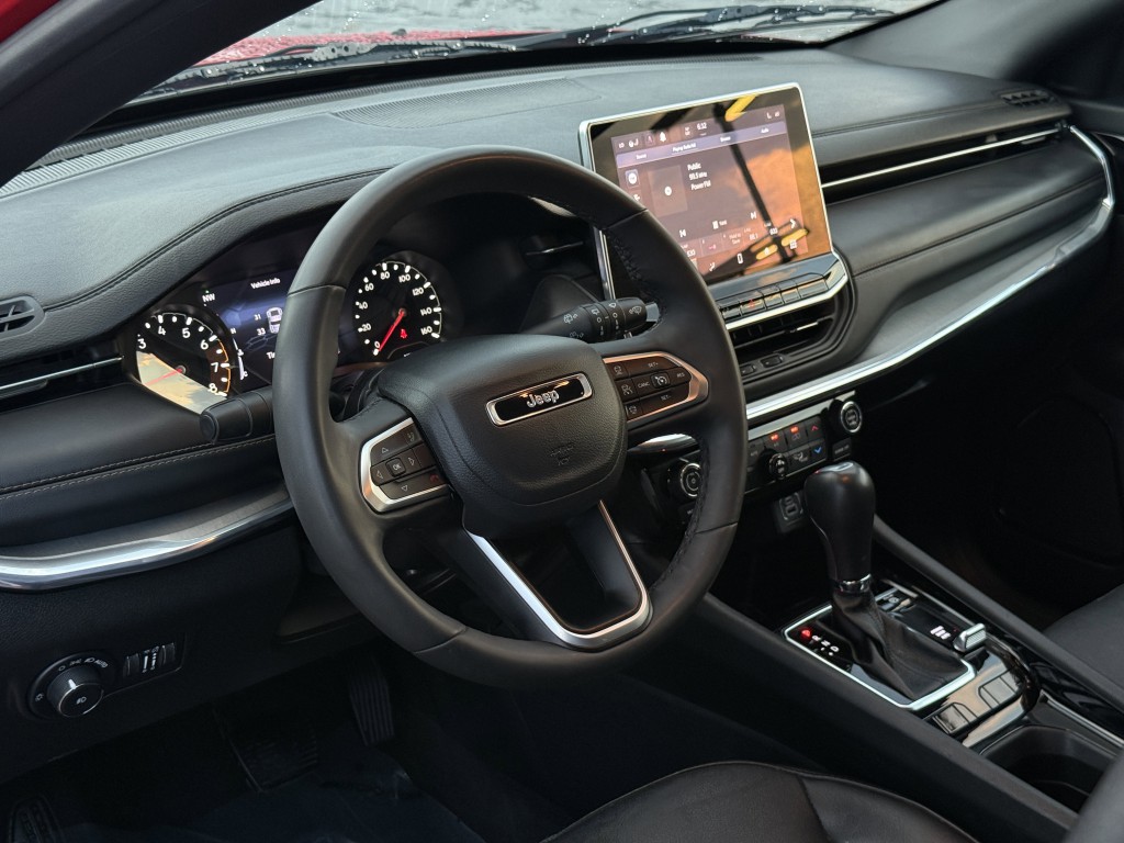 2023 Jeep Compass Image 14