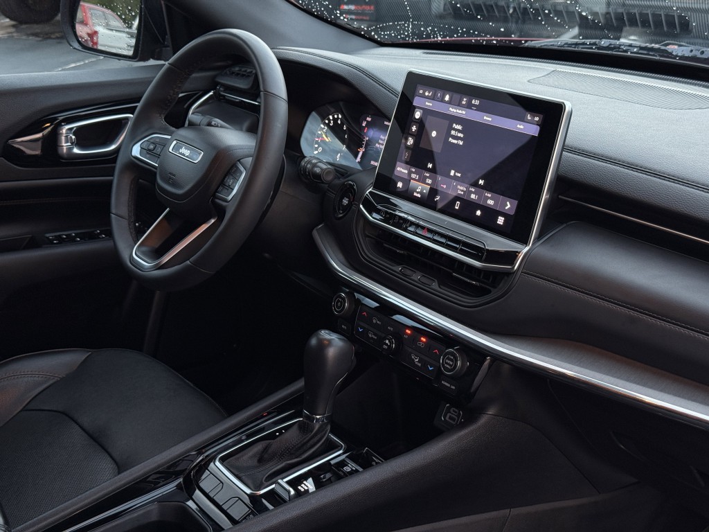 2023 Jeep Compass Image 15