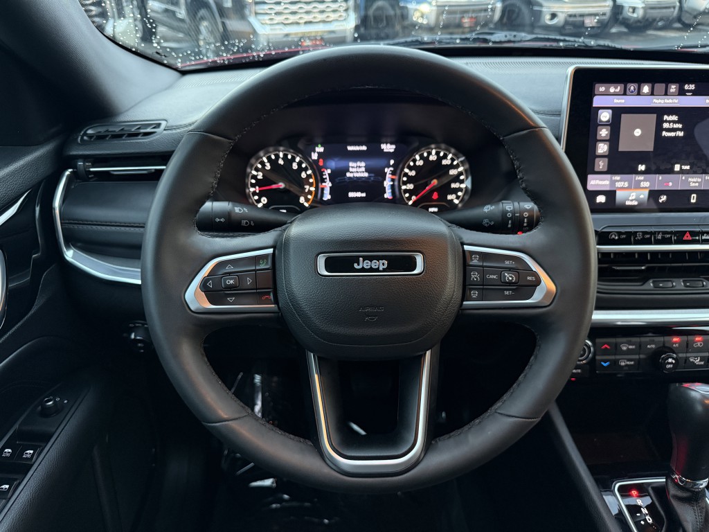 2023 Jeep Compass Image 17