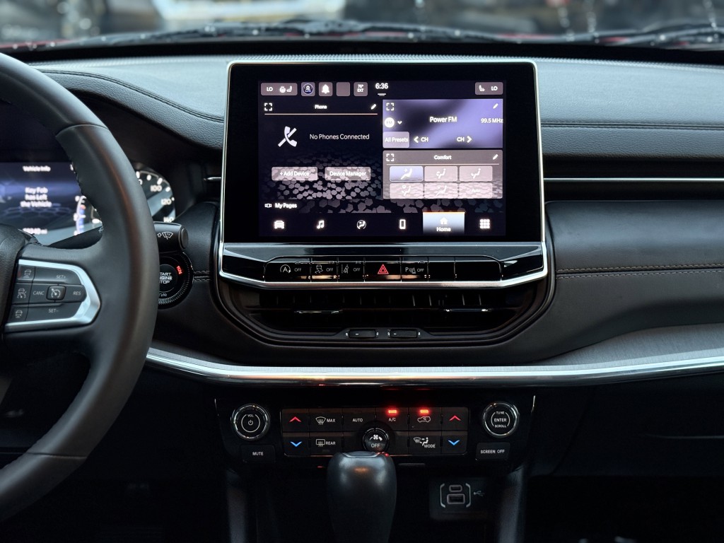 2023 Jeep Compass Image 21