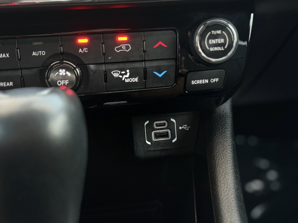 2023 Jeep Compass Image 24