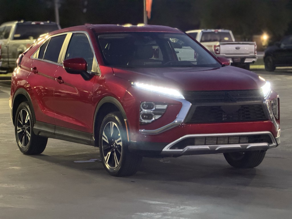 2024 Mitsubishi Eclipse Image 3