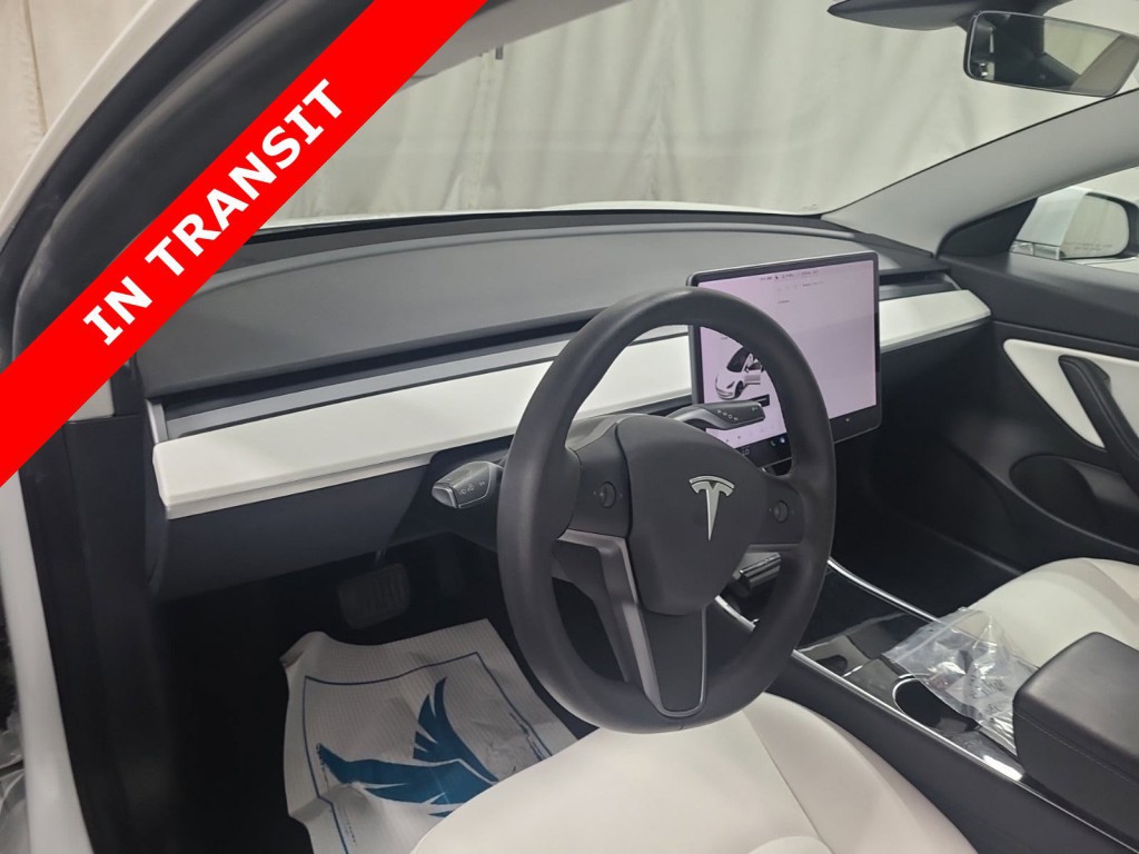 2020 Tesla Model 3 Image 8