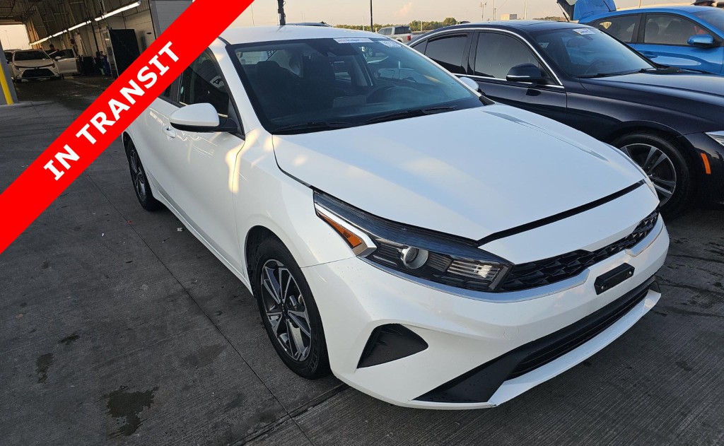 2023 Kia Forte Image 5