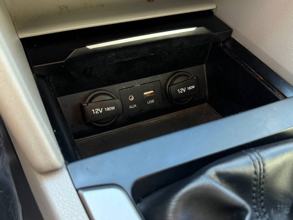 2017 Hyundai Elantra Image 14